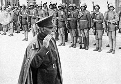 رضاشاه کاری کرد که انگلیسی‌ها با ایران سازش کنند/ انگلیسی‌ها دنبال جداسازی بحرین از ایران هستند/ بحرین معدن نفت و مروارید است/ رضاشاه پرواز هواپیما‌های انگلیسی بر فراز ایران را منع کرد