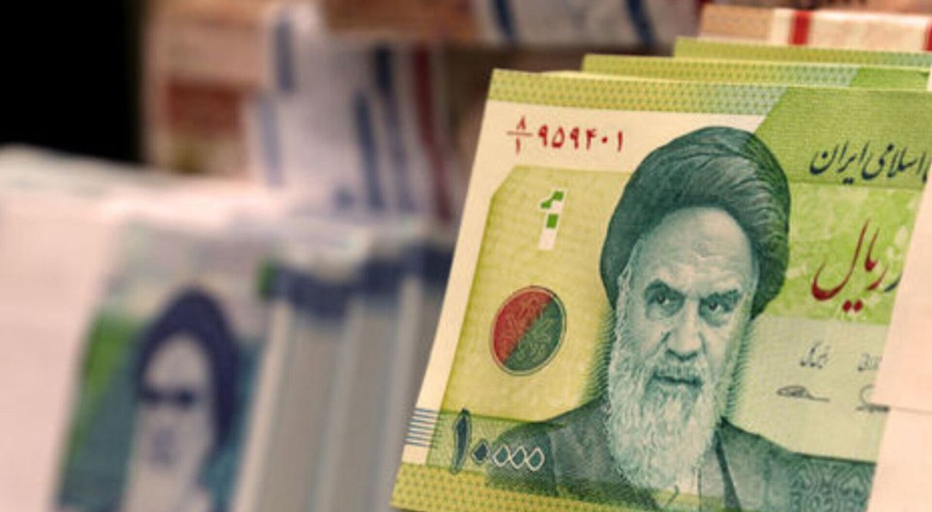 رئیس کل بانک مرکزی: امسال حذف چهار صفر از پول ملی را پیگیری می‌کنیم/ می‌توانیم آرایش جدیدی از ریال را ایجاد کنیم
