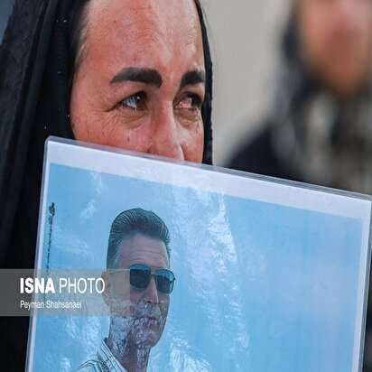 تصاویر: مراسم گرامیداشت جانباختگان حادثه بندر شهیدرجایی - اصفهان