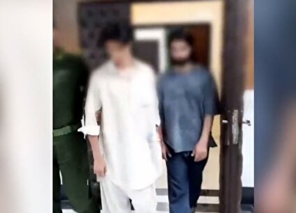 ببینید / دستگیری ۲ بلاگر تبعه افغان به جرم توهین به مردم و دختران ایرانی