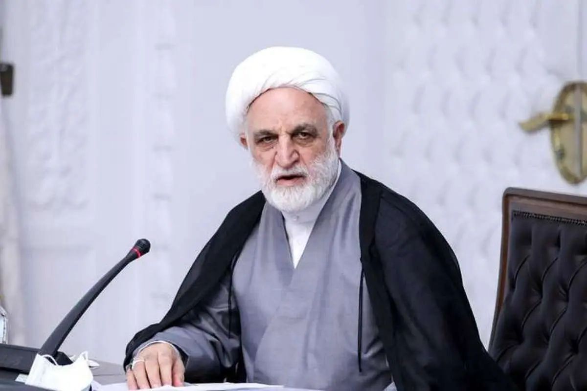 رئیس قوه قضائیه: وقتی به همه چیز مُهر محرمانه می‌زنیم، دیگر شفافیتی باقی نمی‌ماند/ زمانی می‌شود از مردم کمک گرفت که به آنها را در جریان امور گذاشته باشیم