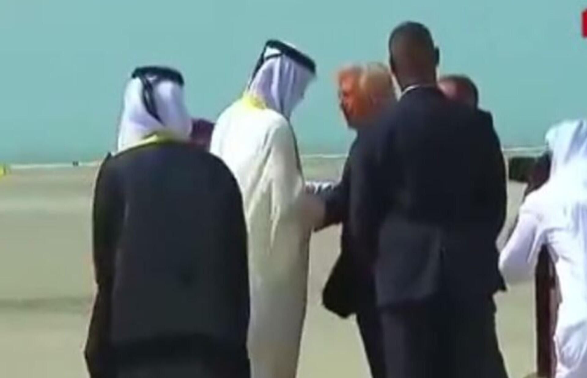 استقبال امیر قطر از ترامپ در دوحه