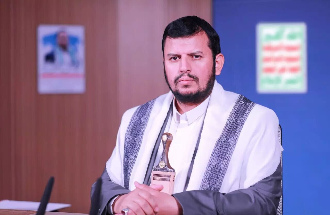 رهبر انصارالله یمن: با ذلت با اسرائیل مذاکره نخواهیم کرد/ اگر دشمن گفت‌و‌گو را نپذیرد، به معنای پایان ما نیست/ حکومت‌های عربی فقط دکترین تسلیم شدن ذلت بار و امتیازدهی را مطرح می‌کنند/ ایران به وظیفه اسلامی خود در زمینه یاری فلسطین عمل کرده