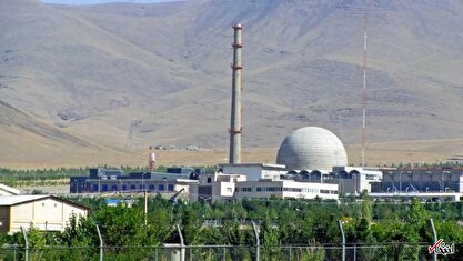 کدام نقاط ایران برای ساخت نیروگاه اتمی در نظر گرفته شده بود؟ /دارخوین، اصفهان، تبریز، ساوه، رزن چند نقطه مورد بررسی برای نیروگاه اتمی بودند/ قرار بود سال ۶۰ کار نیروگاه بوشهر به پایان برسد/ قرار شد تا سال ۱۳۷۲، به ۱۲ هزار مگاوات برق اتمی برسیم