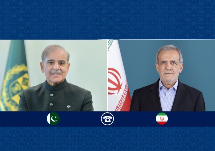 گفت‌وگوی تلفنی نخست وزیر پاکستان و رئیس‌جمهور ایران/ پزشکیان: بر این باوریم که راه‌حل پایان اختلافات، گفت‌و‌گو و تعامل است، نه درگیری و خون‌ریزی/ شهباز شریف: از تلاش‌های تهران در کاهش تنش‌ها میان اسلام‌آباد و دهلی‌نو، قدردانی می‌کنیم