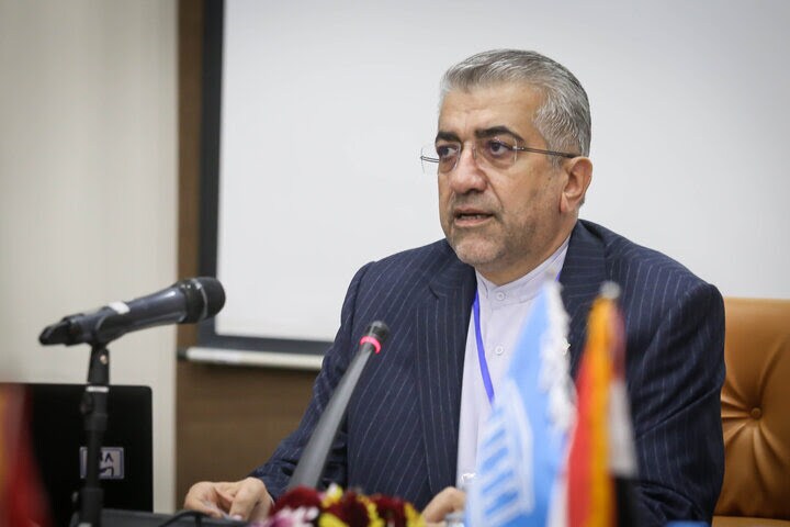 اردکانیان، وزیر پیشین نیرو: باید از این که در صحنه‌های مختلف از بهترین نیرو‌های کشور استفاده کنیم، واهمه داشته باشیم