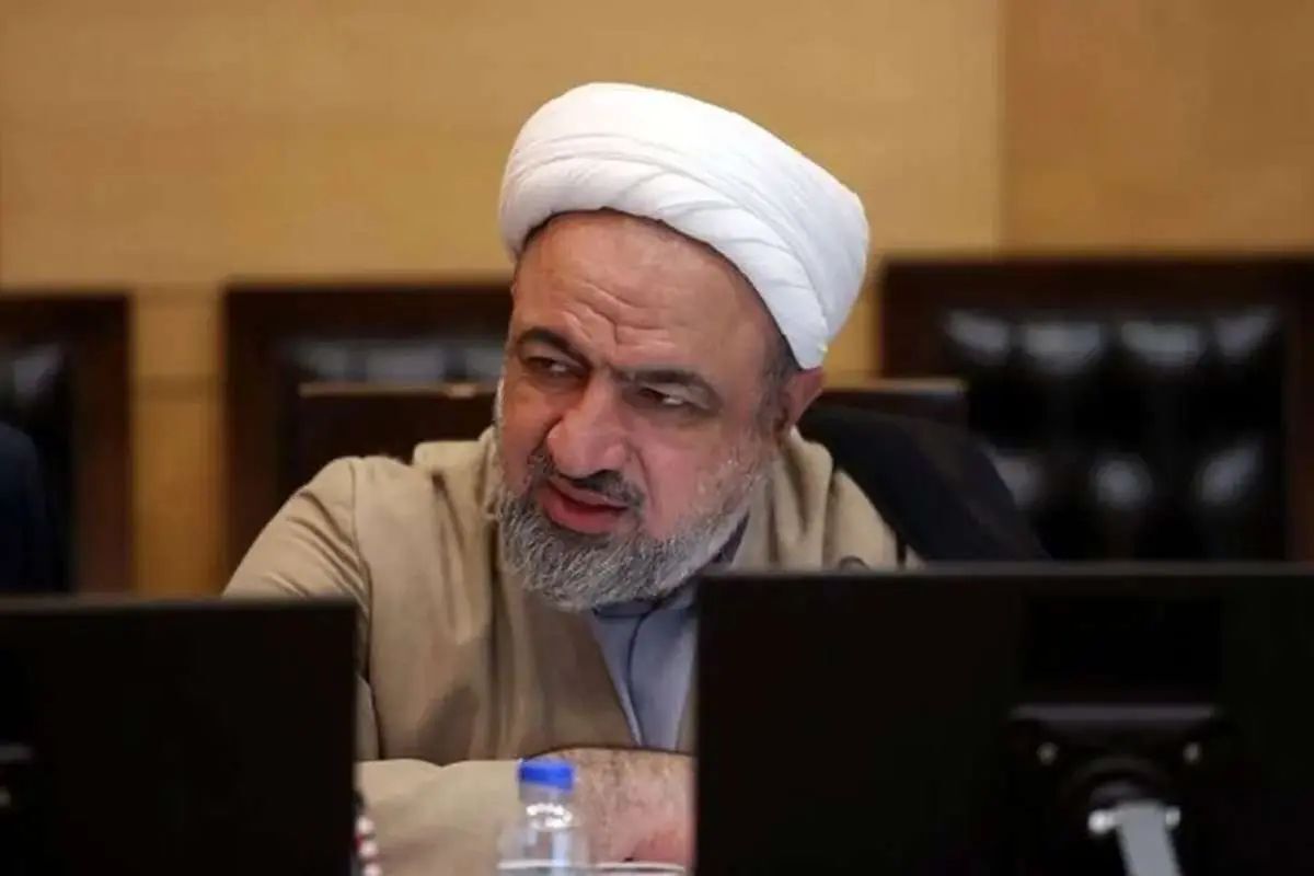 رسایی: وزارت اطلاعات گفت استعلام مدنی زاده مثبت است؛ برای فرزندش هم درخواست لغو تابعیت داده، ولی هنوز لغو نشده / با توجه به این موضوع، مدنی‌زاده فعلا صلاحیت قانونی ندارد