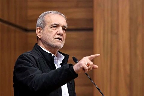 پزشکیان: اگر حق را به حق‌دار بدهیم، دیگر لازم نیست در خیابان به کسی توصیه کنیم که این کار را بکن و آن کار را نکن/ وقتی سردار سلیمانی را شهید کردند، چه کسانی در خیابان‌ها گریه می‌کردند؟ با حجاب و بی‌حجاب